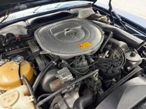 Image 22/23 of Mercedes-Benz 380 SL (1984)