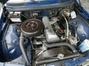 Imagen 15/21 de Mercedes-Benz 200 D (1984)