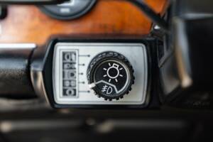 Bild 43/50 von Jaguar XJ 6 4.2 (1981)