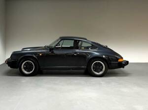 Immagine 6/15 di Porsche 911 Carrera 3.2 (1988)