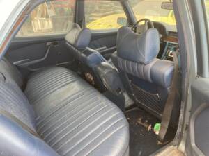 Image 19/38 of Mercedes-Benz 450 SE (1977)
