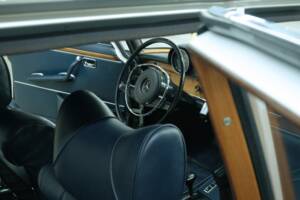 Image 41/50 of Mercedes-Benz 300 SEL 3.5 (1972)