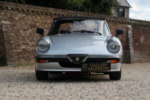 Image 12/50 de Alfa Romeo 2.0 Spider QV (1988)