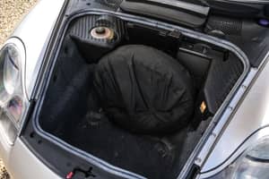 Image 25/32 of Porsche 911 Carrera (1998)