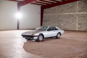 Image 6/23 de Ferrari 400 GT (1979)