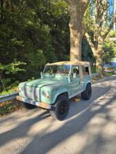 Image 21/72 of Land Rover 90 (1987)