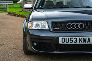 Image 38/50 of Audi RS6 Avant (2003)