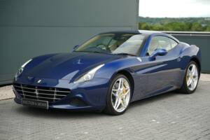 Image 23/50 of Ferrari California T (2015)