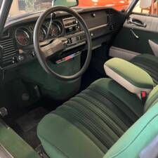 Image 2/8 of Citroën DS 21 IE Pallas (1972)