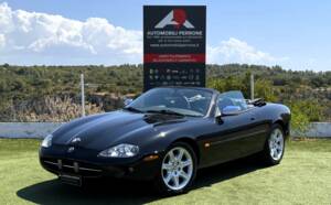 Afbeelding 1/34 van Jaguar XK8 4.0 (1999)