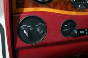 Afbeelding 17/50 van Rolls-Royce Corniche III (1991)