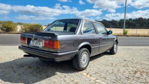 Image 25/100 of BMW 323i (1984)