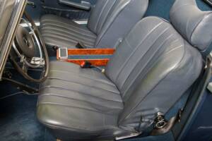Image 15/20 de Mercedes-Benz 280 SL (1969)