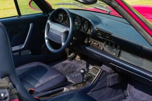 Obraz 49/50 pojazdu Porsche 911 Carrera 2 (1991)