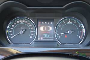 Image 43/50 de Jaguar XK (2012)