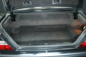 Bild 40/50 von Mercedes-Benz 300 CE-24 3.4 AMG (1993)