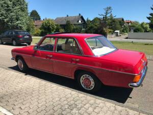 Image 7/7 of Mercedes-Benz 200 (1974)