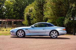 Immagine 38/46 di Aston Martin DB 7 Vantage Volante (2000)