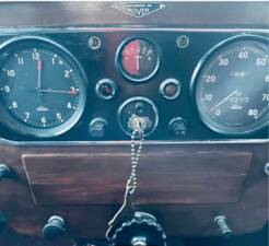 Image 5/5 of Rover 75 (1949)