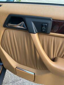 Bild 14/25 von Mercedes-Benz 300 E-24 (1991)