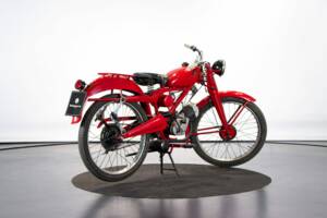 Immagine 4/50 di Moto Guzzi Motoleggera 65 (1951)
