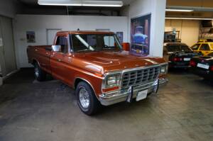 Bild 2/30 von Ford F-350 (1978)