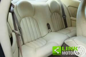 Image 14/16 of Jaguar XK8 4.0 (1997)