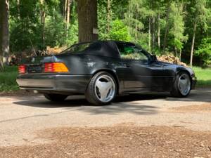Obraz 19/29 pojazdu Mercedes-Benz 300 SL-24 (1991)