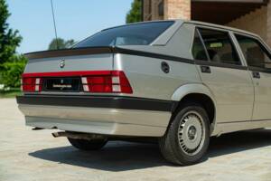 Image 10/50 of Alfa Romeo 75 2.0 Twin Spark (1989)