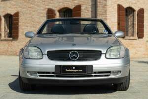 Afbeelding 3/50 van Mercedes-Benz SLK 200 (1997)
