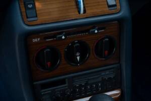 Image 52/62 of Mercedes-Benz 280 CE (1982)