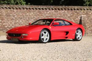 Bild 38/50 von Ferrari F 355 Berlinetta (1996)