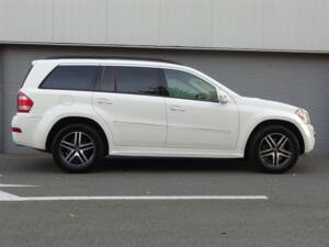 Bild 5/98 von Mercedes-Benz GL 450 4MATIC (2007)