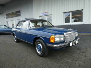 Imagen 1/21 de Mercedes-Benz 200 D (1984)