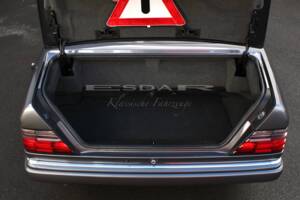 Bild 31/31 von Mercedes-Benz E 200 (1996)