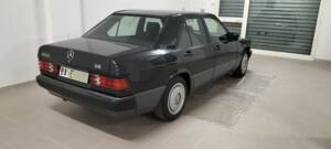 Immagine 2/7 di Mercedes-Benz 190 E 1.8 (1993)