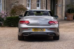 Bild 21/50 von Mercedes-Benz C 300 d (2019)