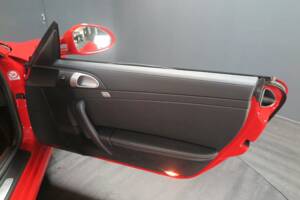 Image 21/50 of Porsche 911 Carrera 4S (2011)