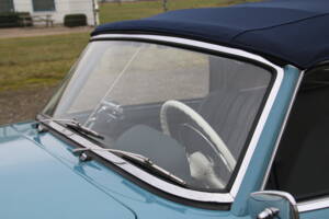 Image 32/68 of Mercedes-Benz 190 SL (1961)