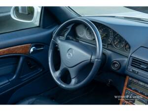 Afbeelding 20/32 van Mercedes-Benz SL 280 (2000)