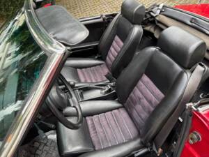 Image 7/25 of Alfa Romeo 2.0 Spider (1992)