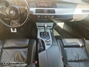 Image 17/22 of BMW 530d Touring (2005)