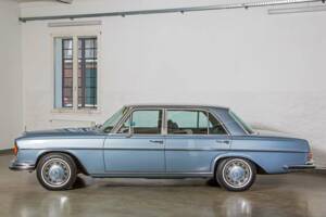Afbeelding 3/36 van Mercedes-Benz 300 SEL 6.3 (1970)