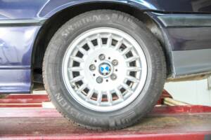 Bild 50/50 von BMW 318i (1996)