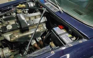 Image 9/26 of Jaguar XJ 6 C 4.2 (1977)