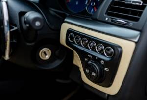 Bild 48/50 von Maserati GranTurismo 4.2 (2008)