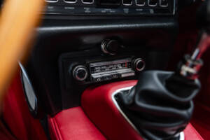 Image 16/36 of Jaguar E-Type (1969)