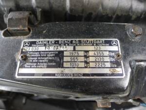 Image 7/44 of Mercedes-Benz 280 (1978)