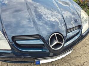 Afbeelding 10/22 van Mercedes-Benz SLK 200 Kompressor (2006)