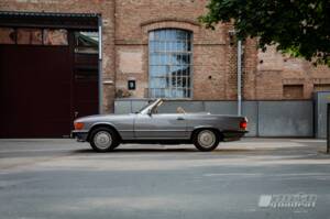 Image 1/23 of Mercedes-Benz 560 SL (1988)